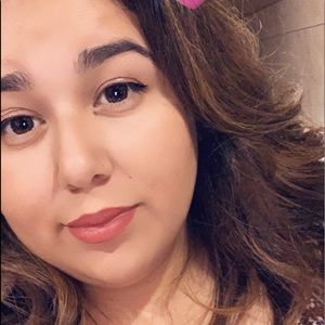 Meet your Posher, Yvonne